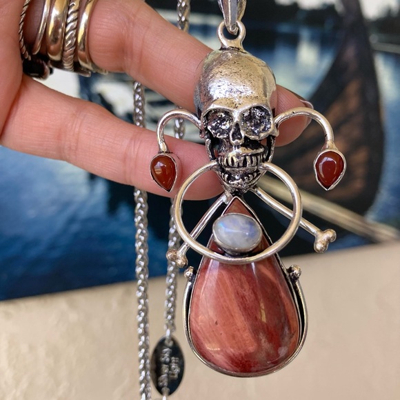 Genuine red jasper , moonstone & carnelian gemstones skull boho goth necklace - Picture 10 of 13